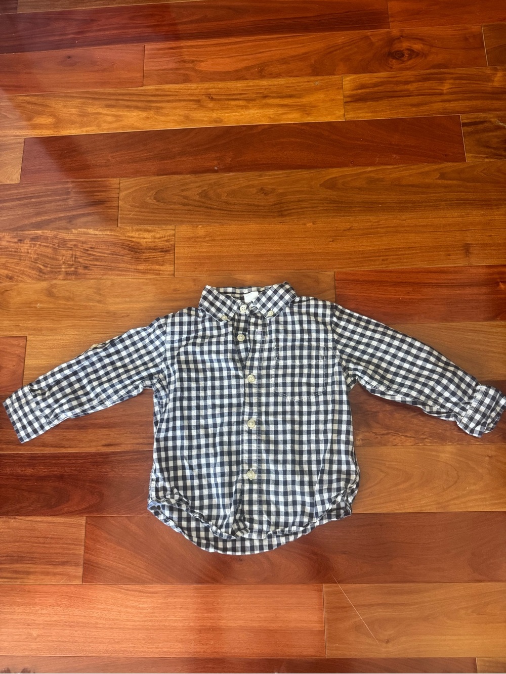 GAP Navy and White Gingham Button-Down Shirt